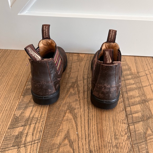 Girls Blundstone size 11 brown - Picture 4 of 4